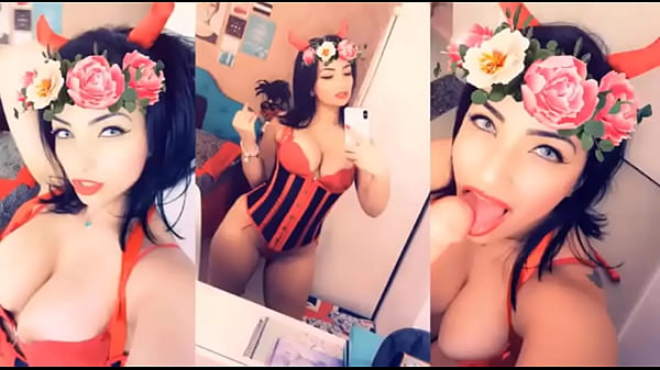 Safadinha brunette doing a strip devil selfie, sucking and enjoying deliciously with a vibrator, panties all wet