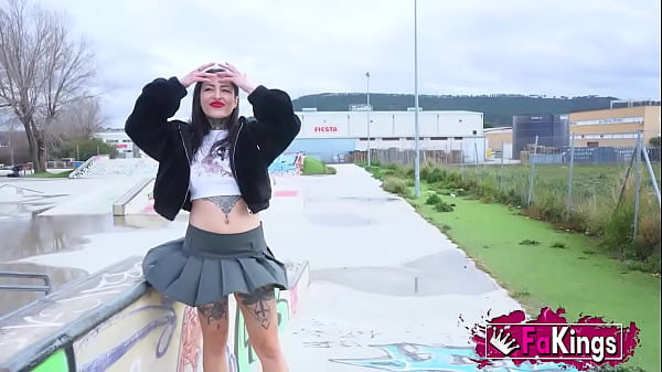 New ANAL QUEEN! Lara Croft drilled by a FAT COCK