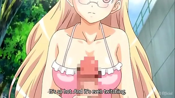 She made a hot cumshot with her hands