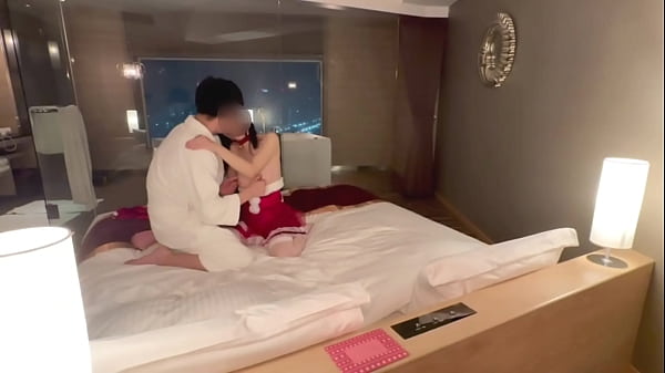 [Personal photo shoot] Christmas. Mari cosplays as Santa at a hotel with an open-air bath with a night view and has sweet creampie sex..Japanese amateur hentai