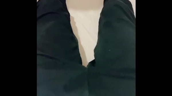 [Personal shooting] Her cute and neat girlfriend gives her a sticky, rich blowjob deep in her throat, and it feels so good that her boyfriend moans irresistibly../Japanese amateur hentai