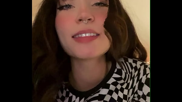 My boyfriend asks me to touch me on webcam - WITHOUT CLOTHES